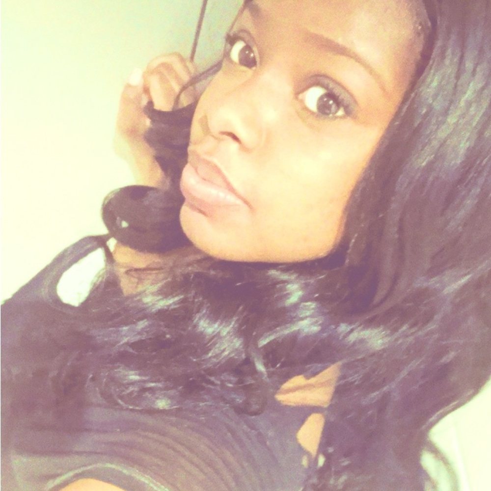 Meet your Posher, Alisha
